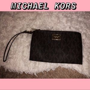 MICHAEL KORS WRISTLET